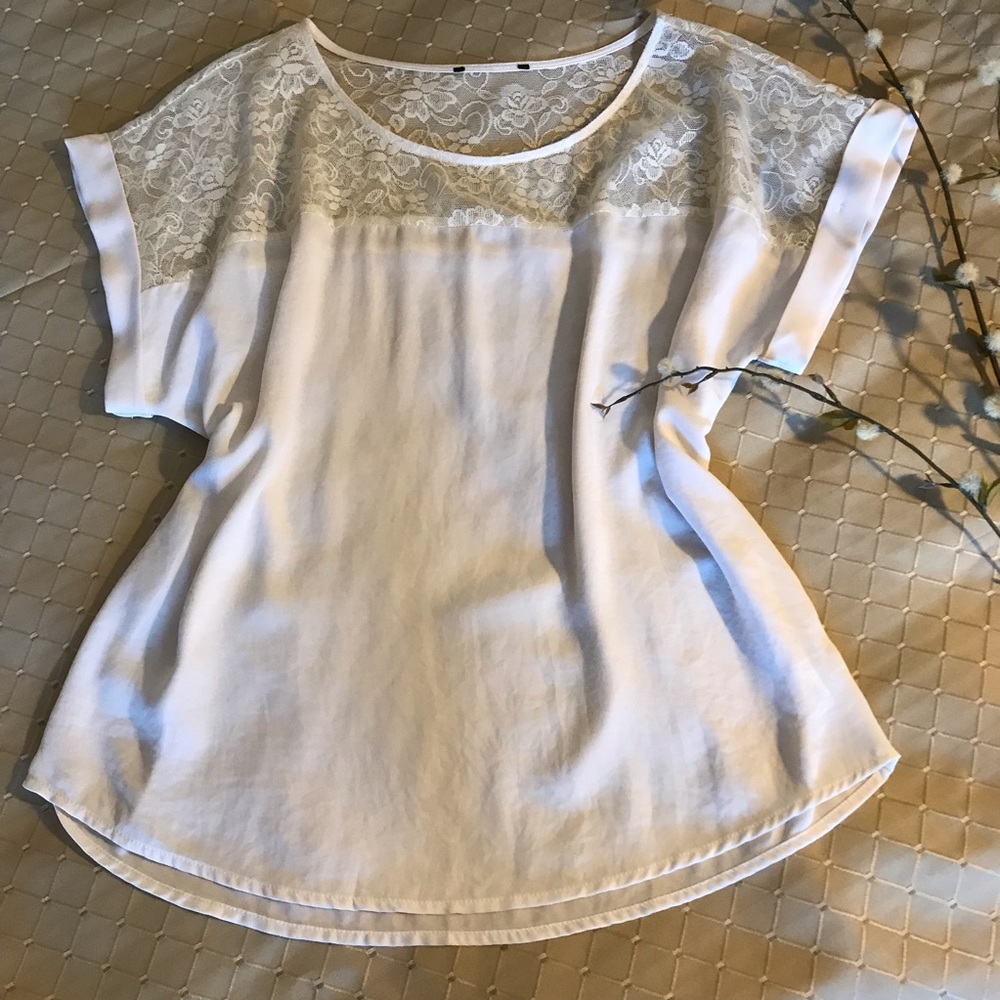 Lace Cream Color Women Top Size M/L